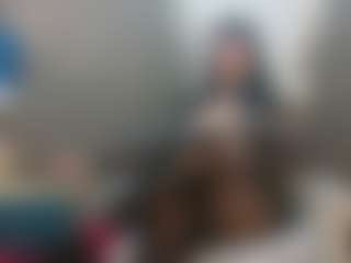Live cam show with AmandaFerrer - Roll on livesexfox.com