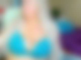Live cam show with SquirtySexyMilf - Creampie on AdultVida.com