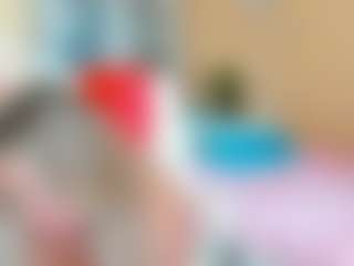 Live cam show with SquirtySexyMilf - Smoking on Free Soda