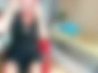 SquirtySexyMilf's Live Sex Cam Show