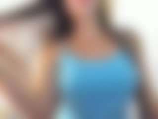 Live cam show with mia ferreyra - Brown Eyes Brown Hair on Camsoda