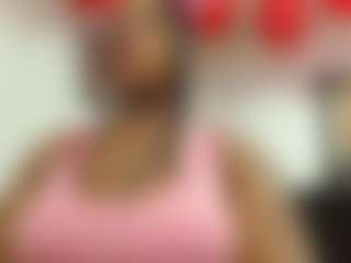 Live cam show with Chole12owens - Bikini on CamSextacy