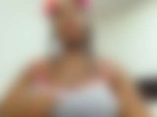 Chole12owens's Live Sex Cam Show