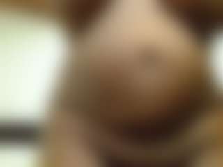 Chole12owens's Live Sex Cam Show