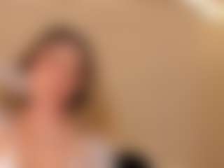 Live cam show with evebenson - Blonde Hair on Free Soda