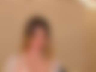 Live cam show with evebenson - Facial Piercings on Milfs Live