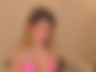Live cam show with evebenson - Petite on Camsoda Late Night