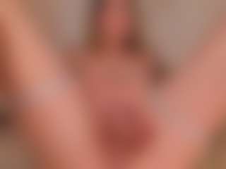 Live cam show with evebenson - Teen (18+) on Mixed Magazine Live