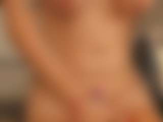 Live cam show with evebenson - Sexwebcam Blonde Hair on Gym Cam Girls