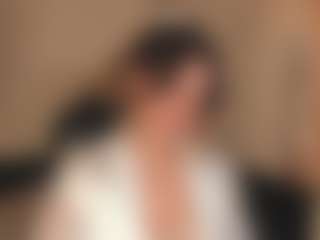 Live cam show with evebenson - Brown Eyes Blonde Hair on CamwithHer