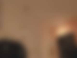 Live cam show with evebenson - Petite on Soda Cam