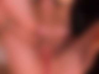 Live cam show with evebenson - Petite on madthumbs