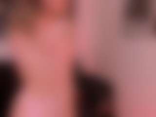 Live cam show with evebenson - Teen (18+) on Latina Girls