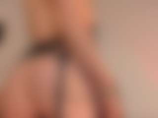 Live cam show with evebenson - Blonde Hair on Soda Cam