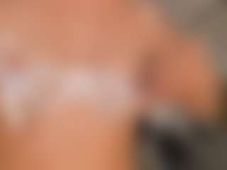 Live cam show with evebenson - Blonde Hair Petite on Camsoda