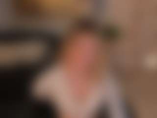 Live cam show with evebenson - Blonde Hair on 1on1-livenow