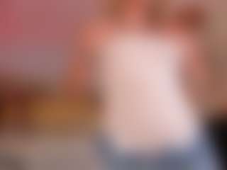 Live cam show with evebenson - Blonde Hair on chickslive.net