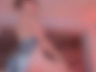Live cam show with evebenson - Petite on CSO-WL