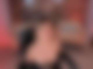Live cam show with evebenson - Cowgirl on madthumbs