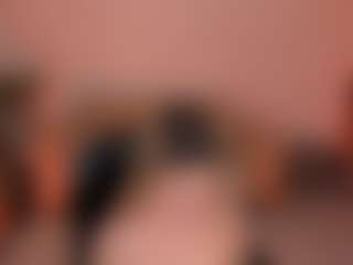 Live cam show with evebenson - Blonde Hair on Gym Cam Girls