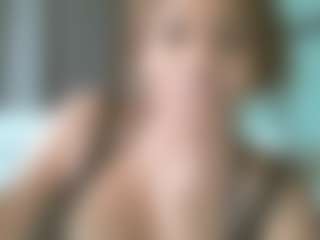 MiaMuffn's Live Sex Cam Show