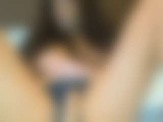Live cam show with MiaMuffn - Brown Hair on Streamer API