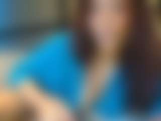 Live cam show with MiaMuffn - Natural on friskycurves.com