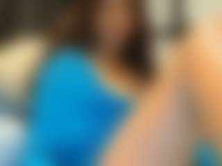 Live cam show with MiaMuffn - Black MILF on Streamer API