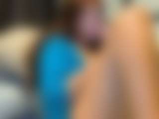 Live cam show with MiaMuffn - Solo on Dolls Live