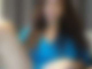 Live cam show with MiaMuffn - Ebony MILF on LiveSexCams6