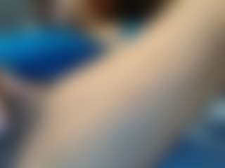 Live cam show with MiaMuffn - Black Lush on CamwithHer