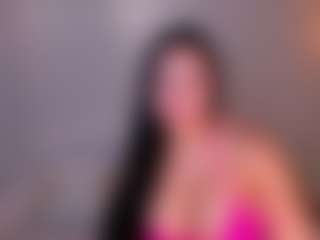 Live cam show with MollyJones - Camel Toe on live18s.com