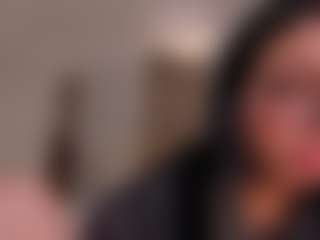 Live cam show with MollyJones - Brown Hair on SinfulBabes