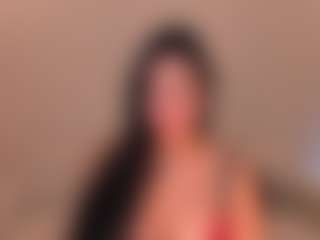 Live cam show with MollyJones - Sexy on Fling VIP Chat