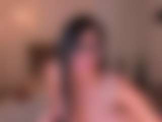 Live cam show with MollyJones - Fingering on boobsie.com
