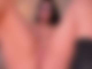 Live cam show with MollyJones - Flashing on Camiplay Live