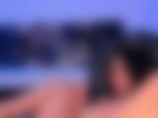 Live cam show with MollyJones - Brown Hair on liverealitysex.com