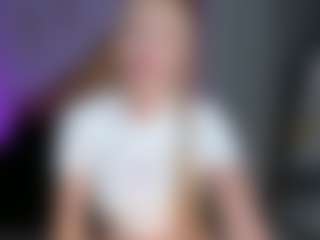 SQUIRTER DOLL's Live Sex Cam Show