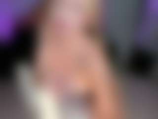 SQUIRTER DOLL's Live Sex Cam Show