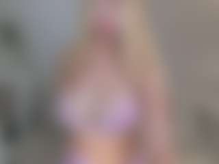 Live cam show with SQUIRTER DOLL - Athletic on CamwithHer | colombia