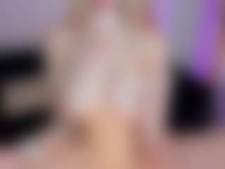 SQUIRTER DOLL's Live Sex Cam Show