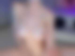 SQUIRTER DOLL's Live Sex Cam Show