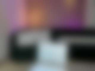 SQUIRTER DOLL's Live Sex Cam Show