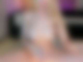 SQUIRTER DOLL's Live Sex Cam Show