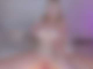 SQUIRTER DOLL's Live Sex Cam Show
