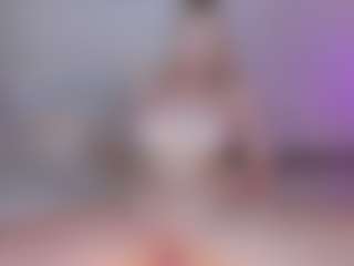 SQUIRTER DOLL's Live Sex Cam Show