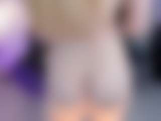 SQUIRTER DOLL's Live Sex Cam Show