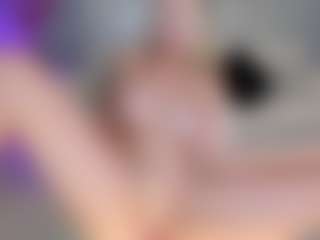 SQUIRTER DOLL's Live Sex Cam Show