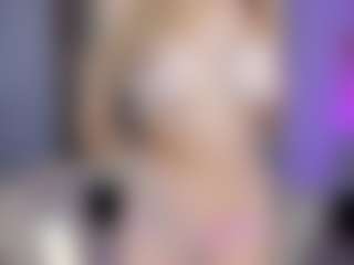 SQUIRTER DOLL's Live Sex Cam Show