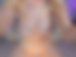 SQUIRTER DOLL's Live Sex Cam Show
